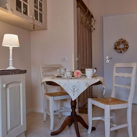Ave Home Luino Bagian luar foto