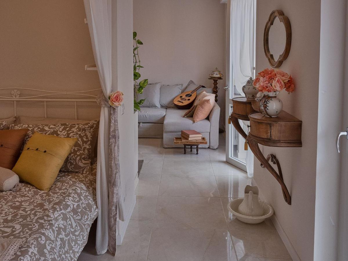 Ave Home Luino Bagian luar foto